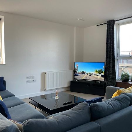 Apartament Modern & Spacious Penthouse In North Londyn Zewnętrze zdjęcie